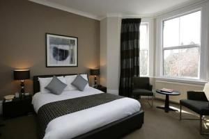 The Bedrooms at Best Western Lodge Hotel