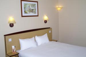 The Bedrooms at Campanile Hotel - Washington