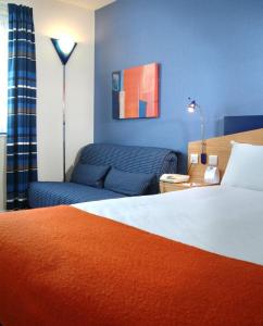 The Bedrooms at Express By Holiday Inn Southampton West