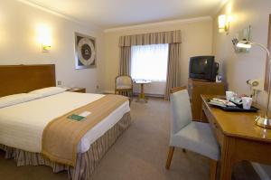 The Bedrooms at Holiday Inn Corby Kettering A43