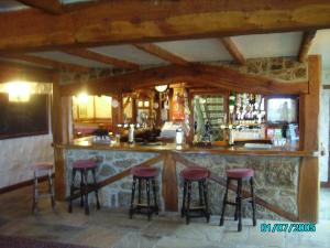 The Bedrooms at The Oak Lodge Inn