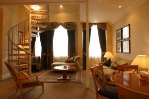 The Bedrooms at Quebecs, The Leeds Boutique Hotel