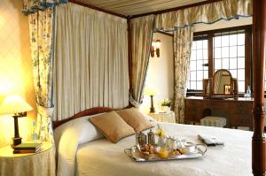 The Bedrooms at The Montagu Arms