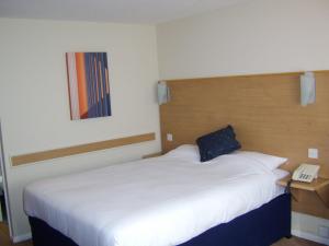 The Bedrooms at Days Inn Warwick