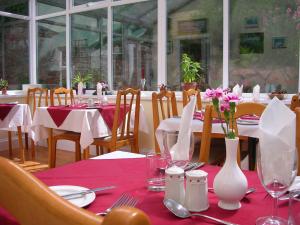 The Restaurant at Hotel Iona