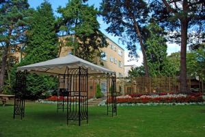 The Bedrooms at Carrington House Hotel