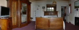 The Bedrooms at Castle Laurels Guest House