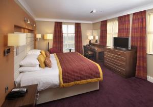 The Bedrooms at Telford Hotel and Golf Resort - QHotels