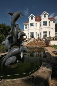 The Bedrooms at Maywood House