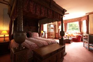 The Bedrooms at Maywood House