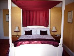 The Bedrooms at Porth Avallen Hotel