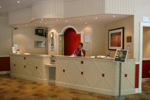 The Bedrooms at The County Hotel Woodford - Greater London