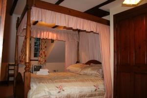 The Bedrooms at Great Trethew Manor