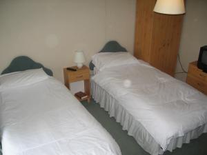 The Bedrooms at Holland Arms Hotel