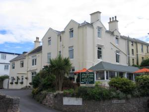 Brampton Court Hotel