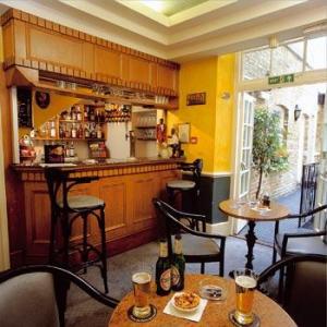 The Restaurant at Best Western - The Delmere Hotel - London