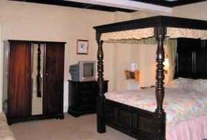 The Bedrooms at The Angel Hotel