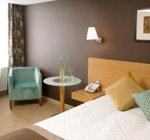 The Bedrooms at Menzies Chequers Gatwick