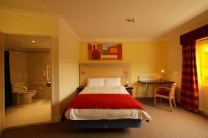 The Bedrooms at Holiday Inn Express, Chester Racecourse