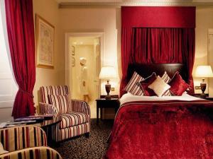 The Bedrooms at The Macdonald Roxburghe Hotel